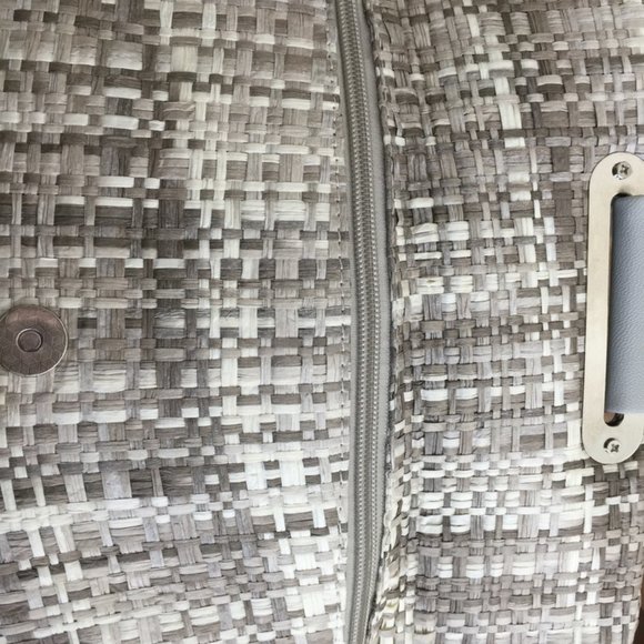 Mellow World gray and taupe straw crossbody/ wrist - Picture 4 of 6